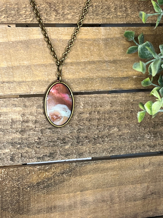 Marbled Oval Pendant Necklace